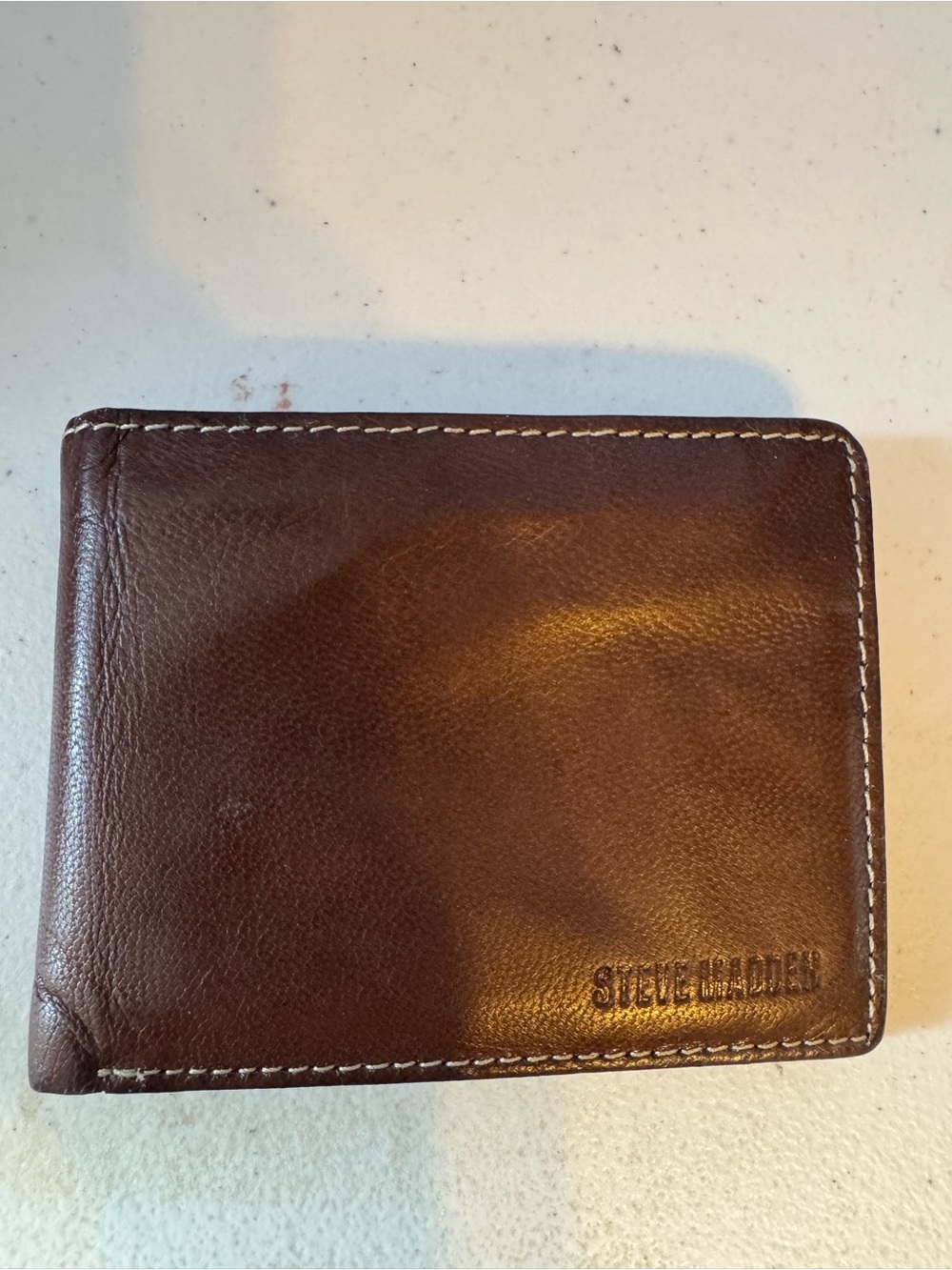 Steve Madden Brown Leather Bi-Fold Wallet with RFID Protection.ππ